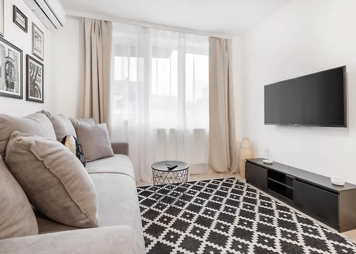 Chic Monochrome Flat